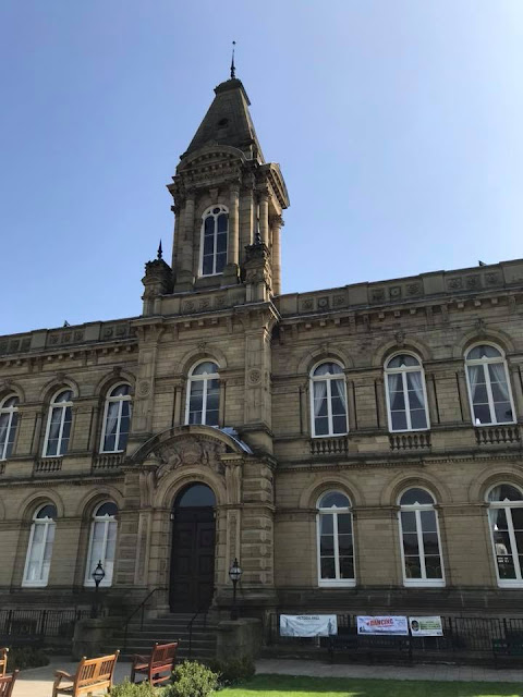 Victoria Hall, (originally the Saltaire Institute) Victoria Hall, (originally the Saltaire Institute)